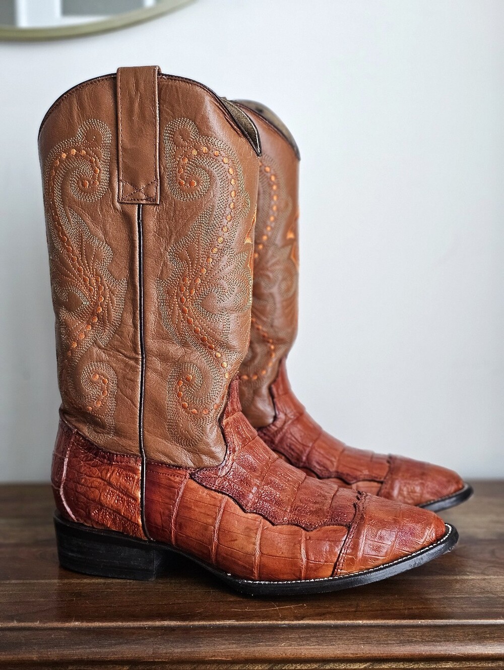 Circle G Corral Men's 10 EE Genuine Caiman Tail Exotic Leather Cowboy Boots